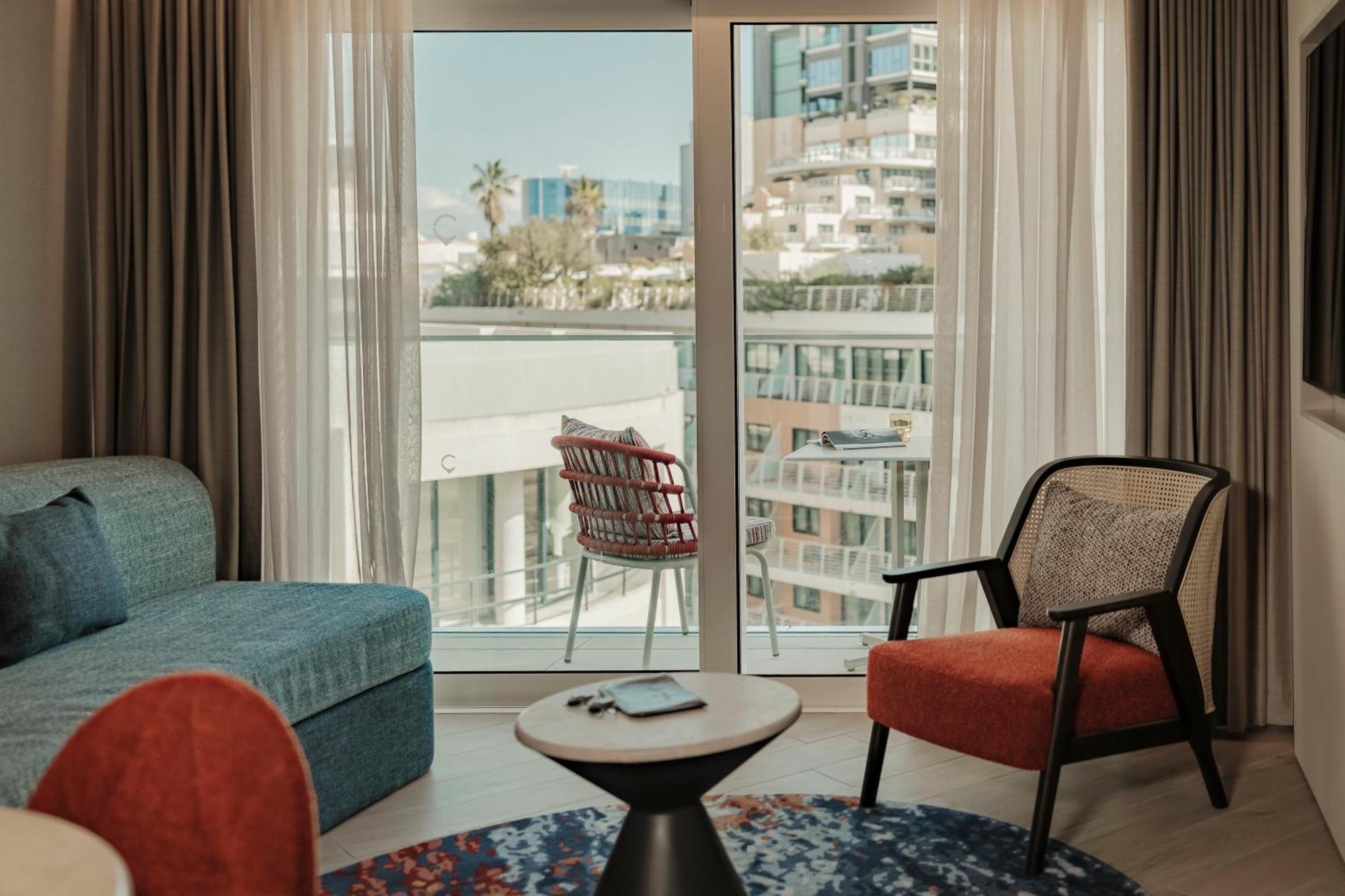 Hyatt Centric Malta Saint Julian's Exterior foto